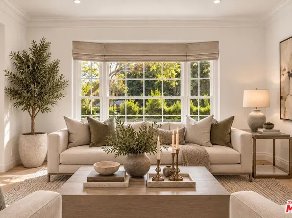 135 S Linden Dr, Beverly Hills, CA 90212