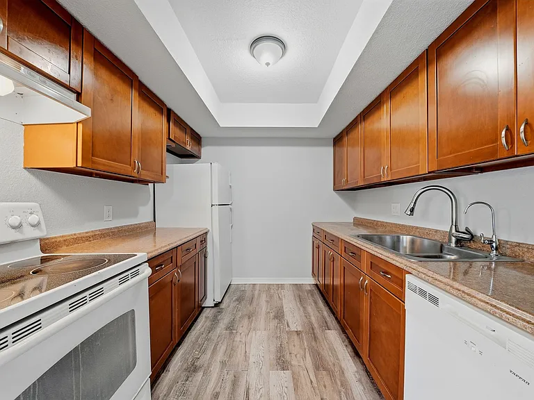 647 N Keene Rd #A — Photo 8