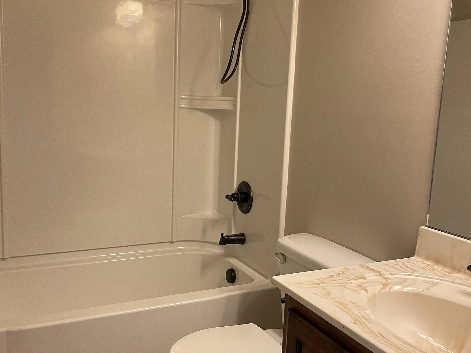3 bed, 1335 sqft, $1,890 — Photo 4