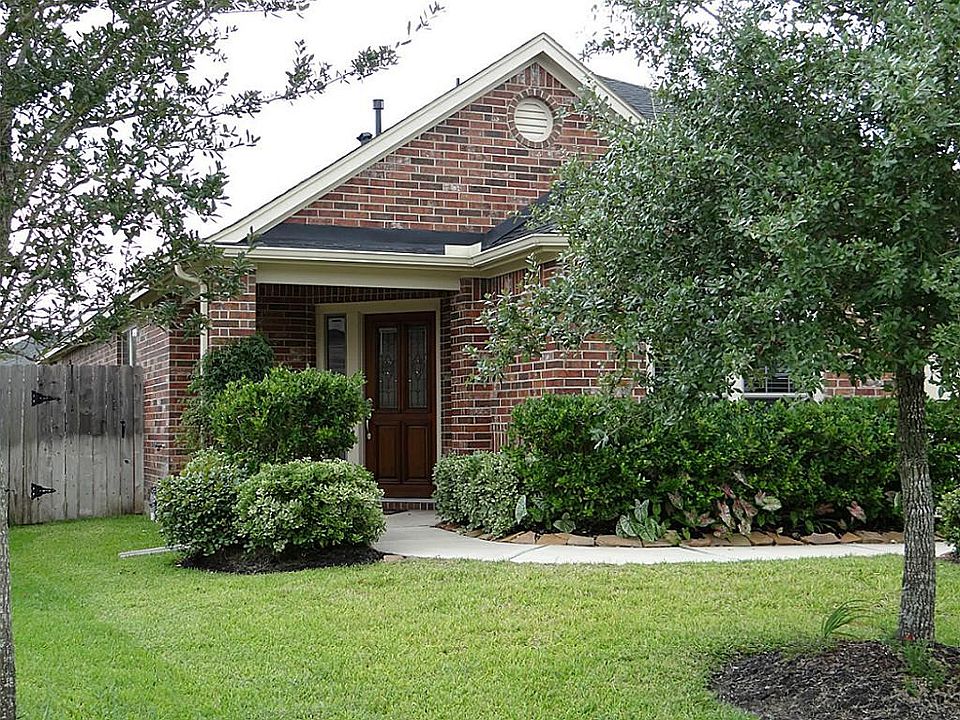 1st image of 28211 Fantail Dr