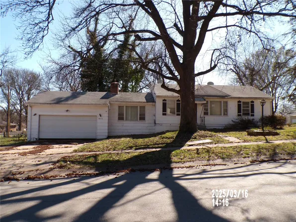 8270 Frost Ave, Saint Louis, MO 63134