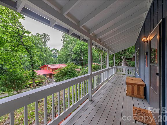 5th image of 100 Bristol Ln
