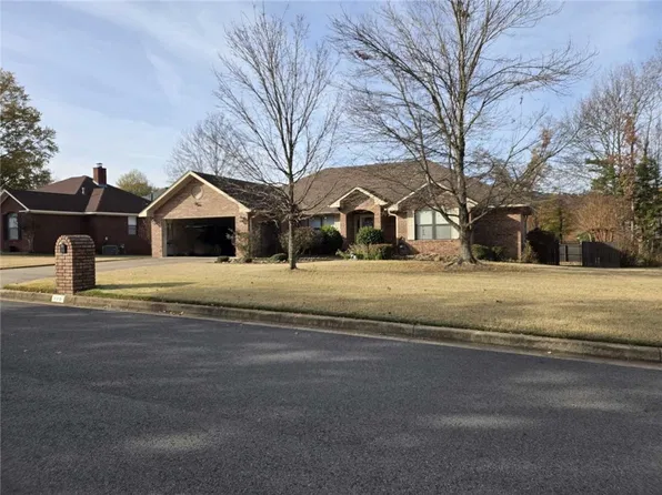 506 S Tulsa Ave, Russellville, AR 72801