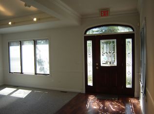 61 S Seymour Ave, Grayslake, IL