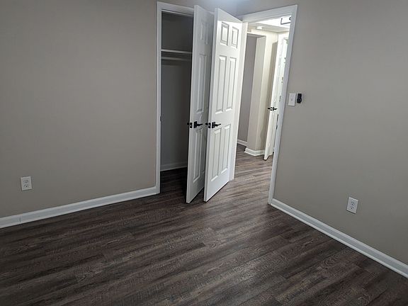 4th image of 4221 Brownway Ave #3