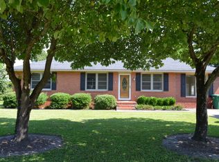 124 Gibbons St, Manning, SC 29102