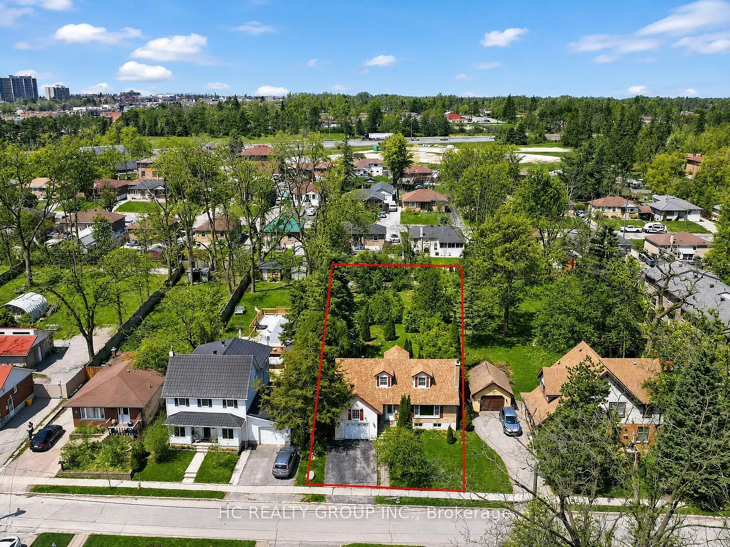 5 bed, $3,100 — Photo 1