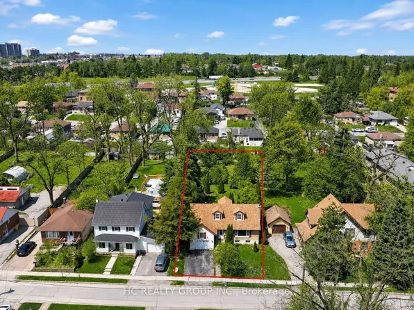 10 North St, Barrie, ON L4M 2R9