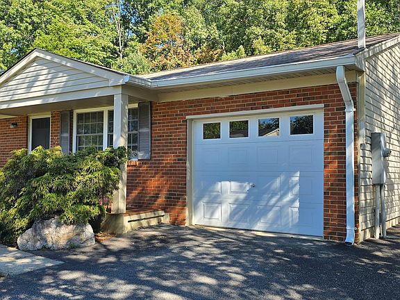 3rd image of 4412 Hamilton Dr
