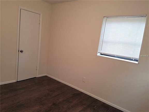 3rd image of 2111 46th Ave N