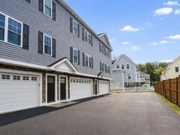 51 Branch St Unit 2, Quincy, MA 02169