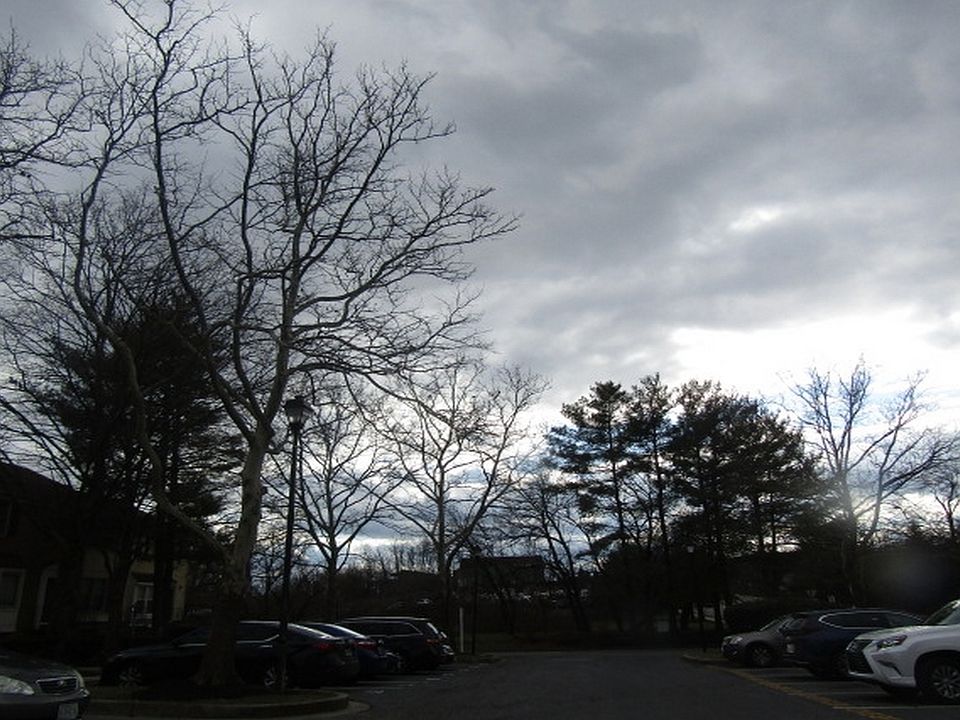 2nd image of 3 Tallow Ct #6-15F