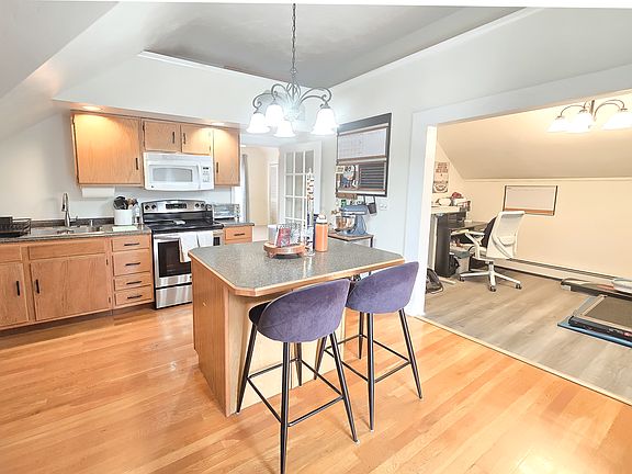 2nd image of 7 Orchard St APT B