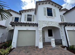 Corsica, Homestead, FL 33032