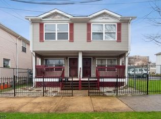 19 N 13th St, Newark, NJ 07107
