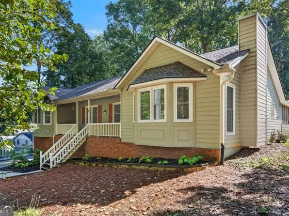 230 White Oak St, Dallas, GA 30157