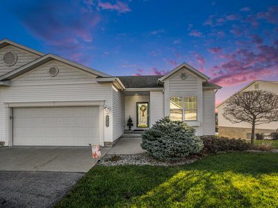 5702 N Turning Leaf Way, Fruitport, MI, 49415