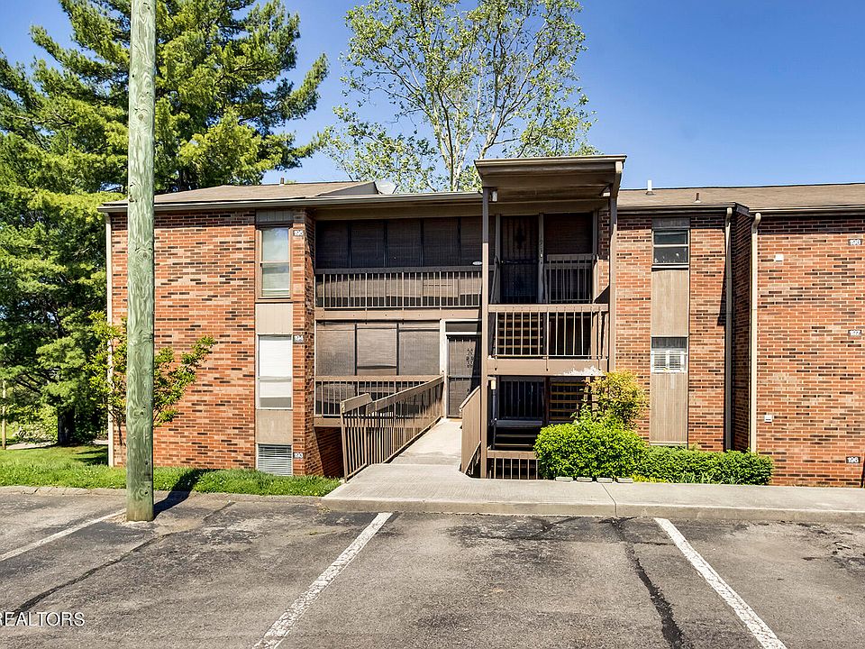 1st image of 400 Dublin Dr #B193