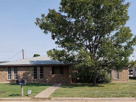 2nd image of 425 Somerset Pl
