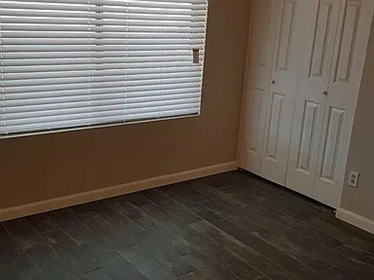 921 W Naranja Ave — Photo 5