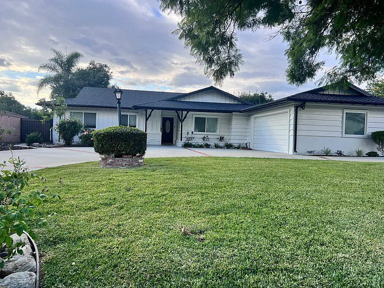 205 N Hacienda Ave — Photo 3