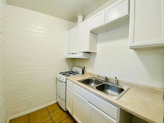 4th image of 324 E Elvira Rd #H