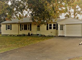 876 Joran Dr, Webster, NY 14580