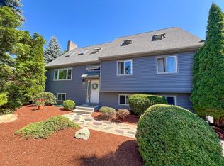 3 Forest Park Dr, Mendon, MA 01756