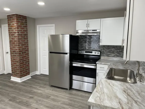 2042 Quail St #4, Lakewood, OH 44107