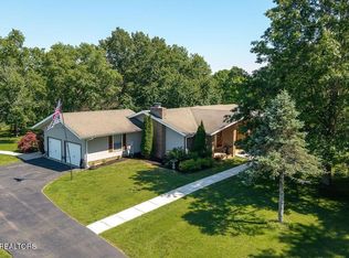 2205 Hidden Cove Rd, Cookeville, TN 38506