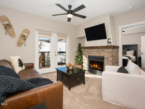 300 Base Camp Circle #309, Granby, CO 80446