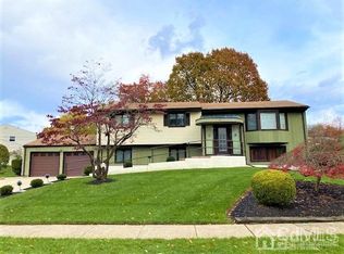3 Beth Ct, East Brunswick, NJ 08816