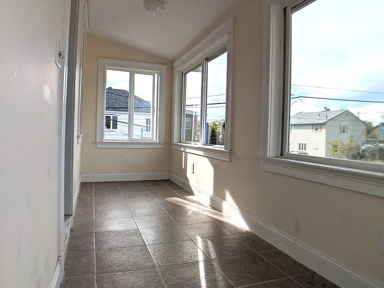 67 1st St #2 — Photo 9