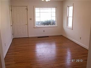 2nd image of 1601 Eaton Ave