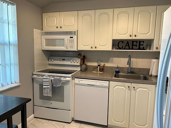 5th image of 7827 Golf Circle Dr APT 206