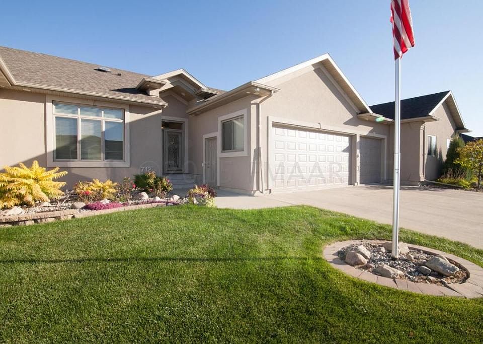 1st image of 712 Northridge Way