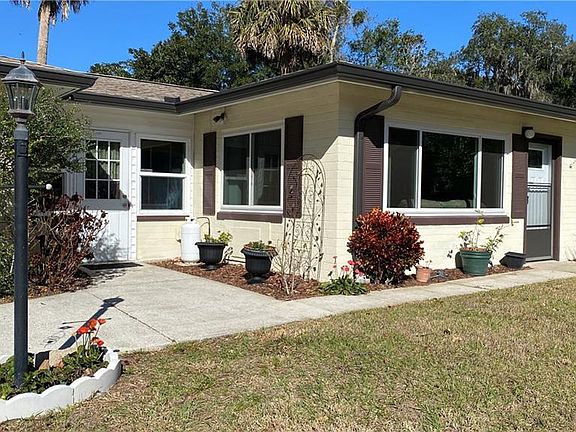 3rd image of 915 E Citrus Ave