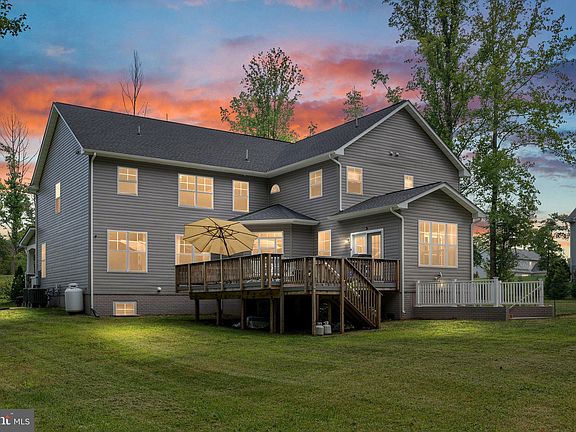2nd image of 29 Avalon Ln
