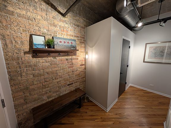 3rd image of 1830 Ridge Ave APT 201