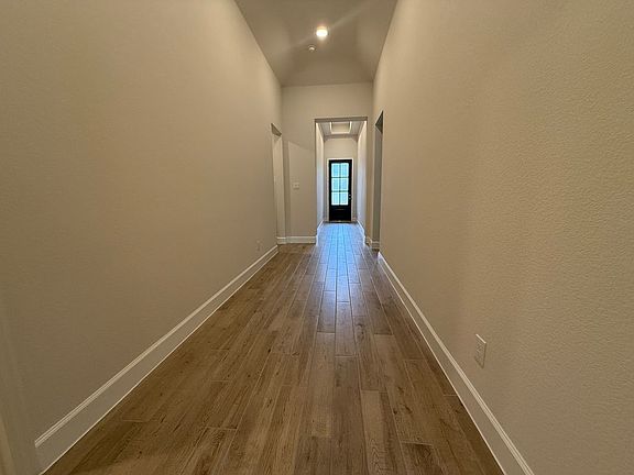 3rd image of 42615 Mystery Ln