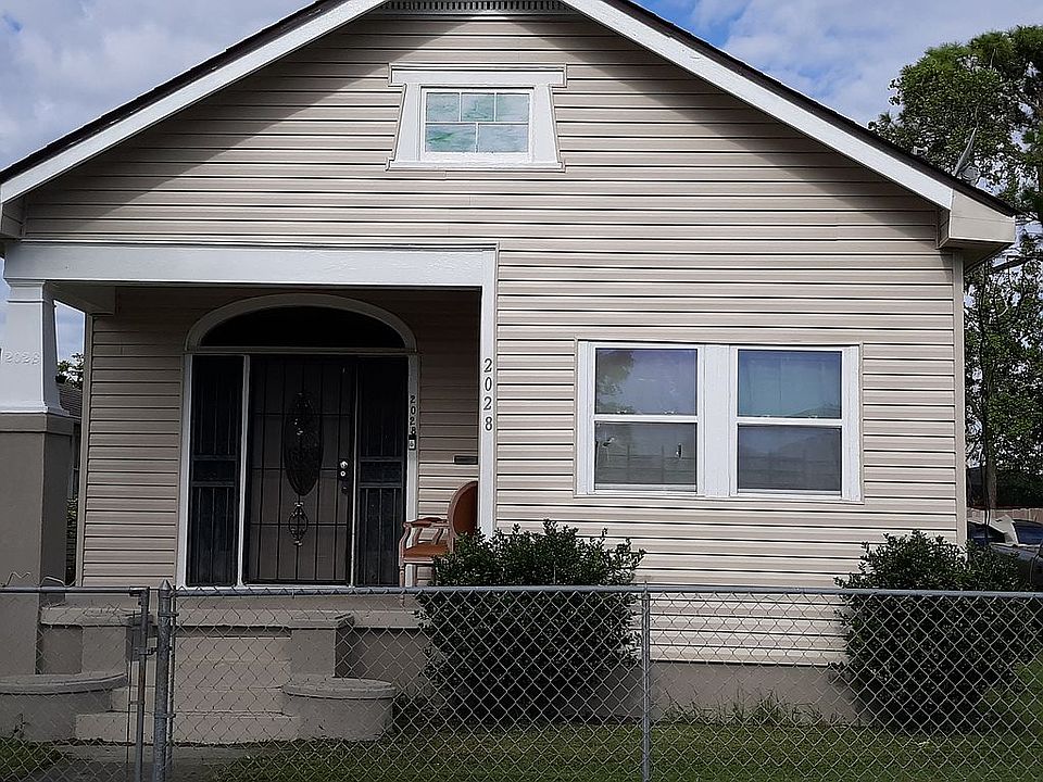 1st image of 2028 Piety St