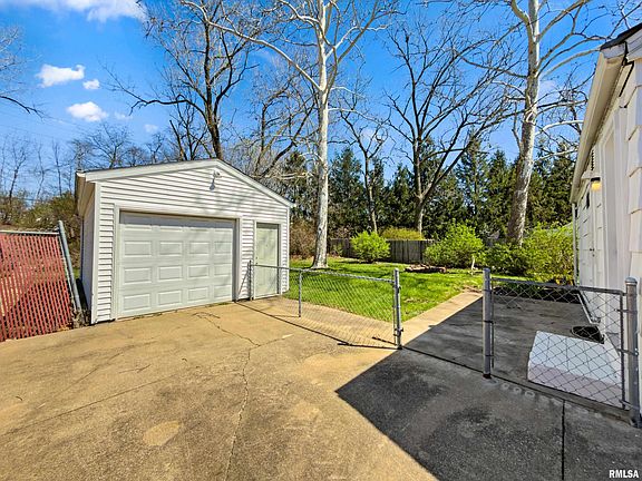 5th image of 5002 Glen Elm Dr