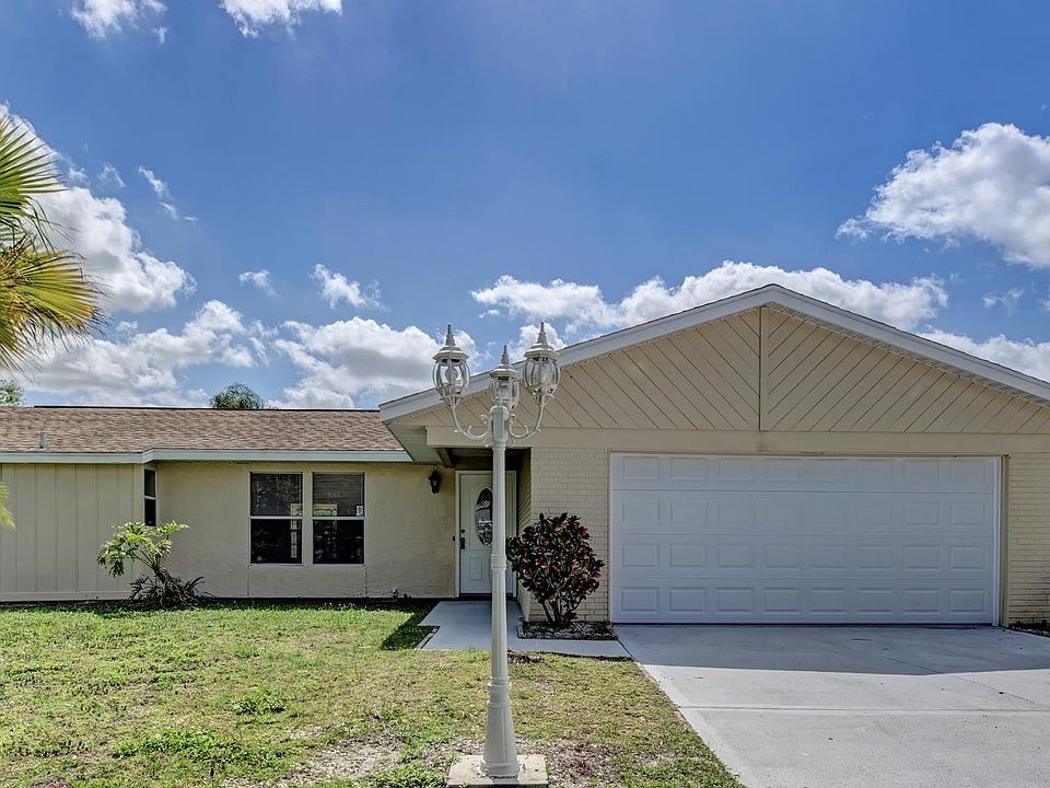 1st image of 2904 N Lockwood Meadows Blvd