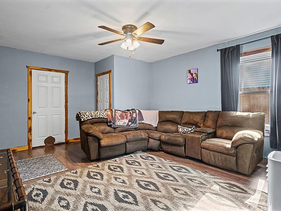 5th image of 201 Hendrix St