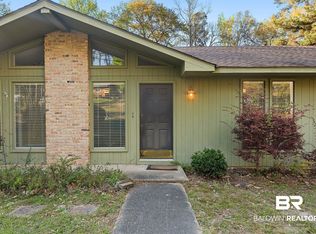 208 Confederate Dr N, Spanish Fort, AL 36527
