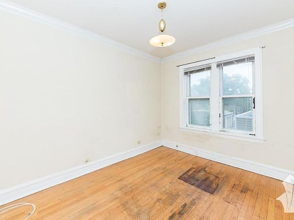 2nd image of 1636 N Campbell Ave #1