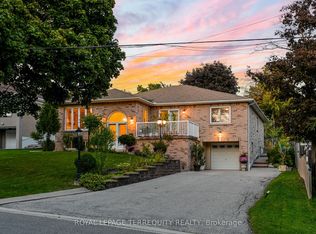 134 Hadrian Dr, Toronto, ON M9W 1V4