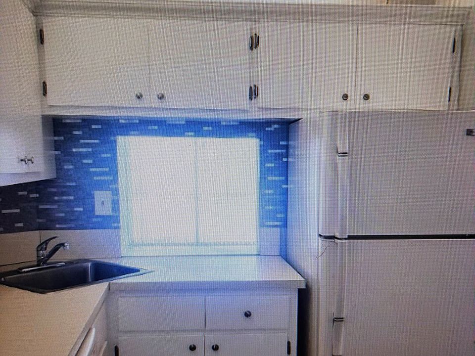 1st image of 4501 NE 21st Ave #8