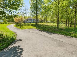 196 E Hook Rd, Hopewell Junction, NY 12533