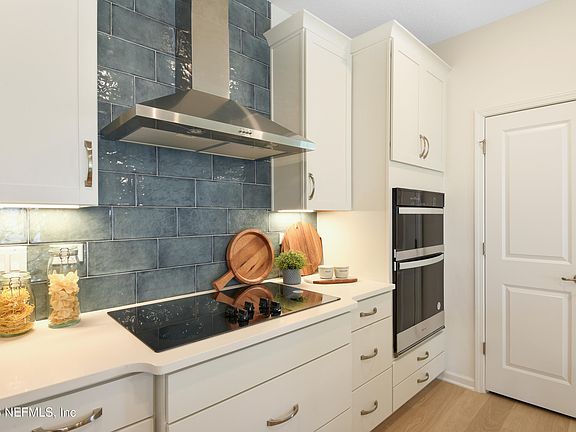 7th image of this home